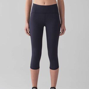 Lululemon Train Times Crop Women’s Size‎ 6 Midnight Navy High Rise Leggings Yoga